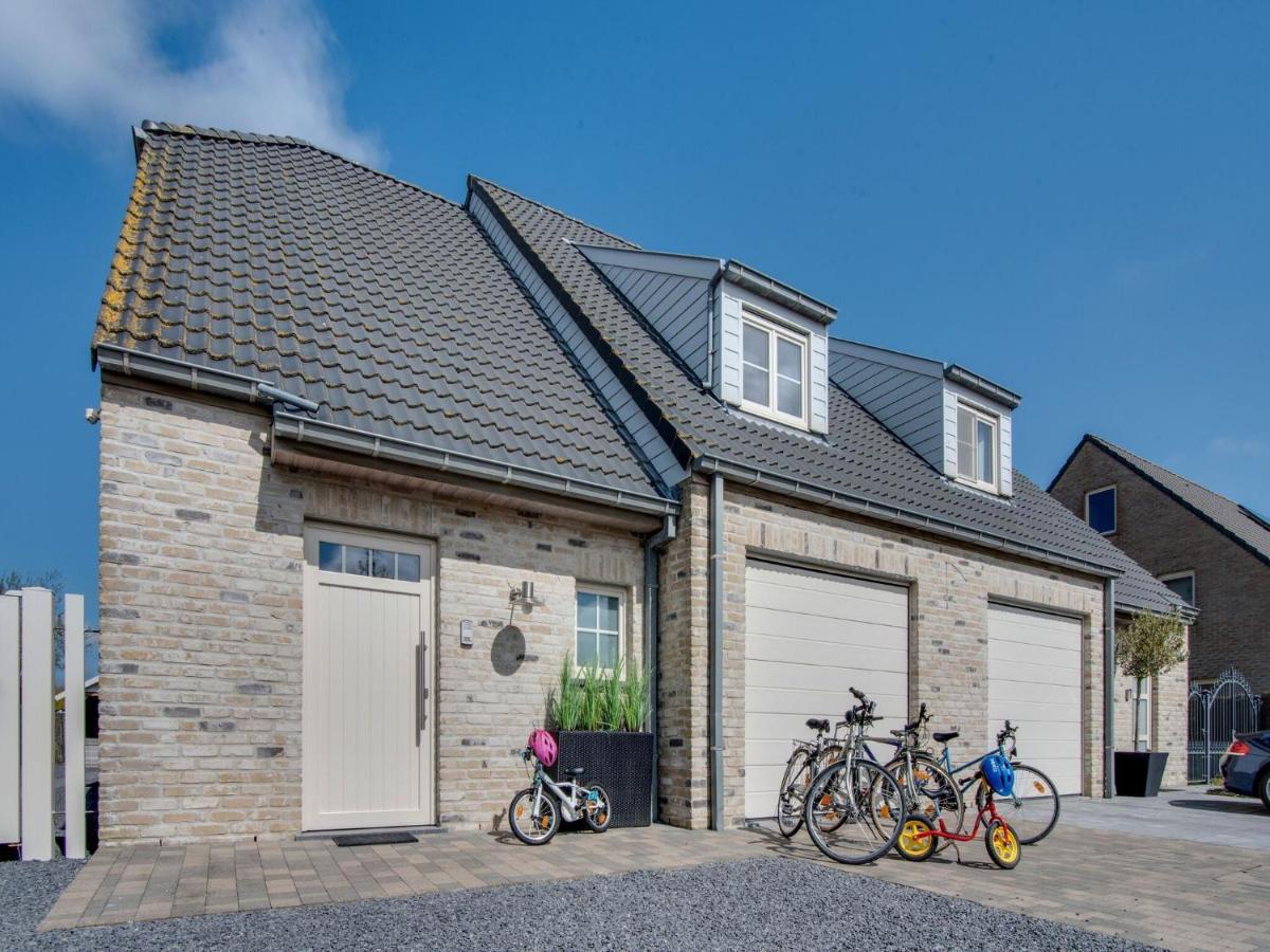 Modern Holiday Home In De Haan With Garden Luaran gambar